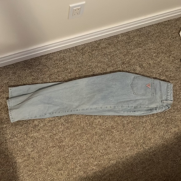 Womens guess jeans never worn excellent condition - Picture 3 of 3